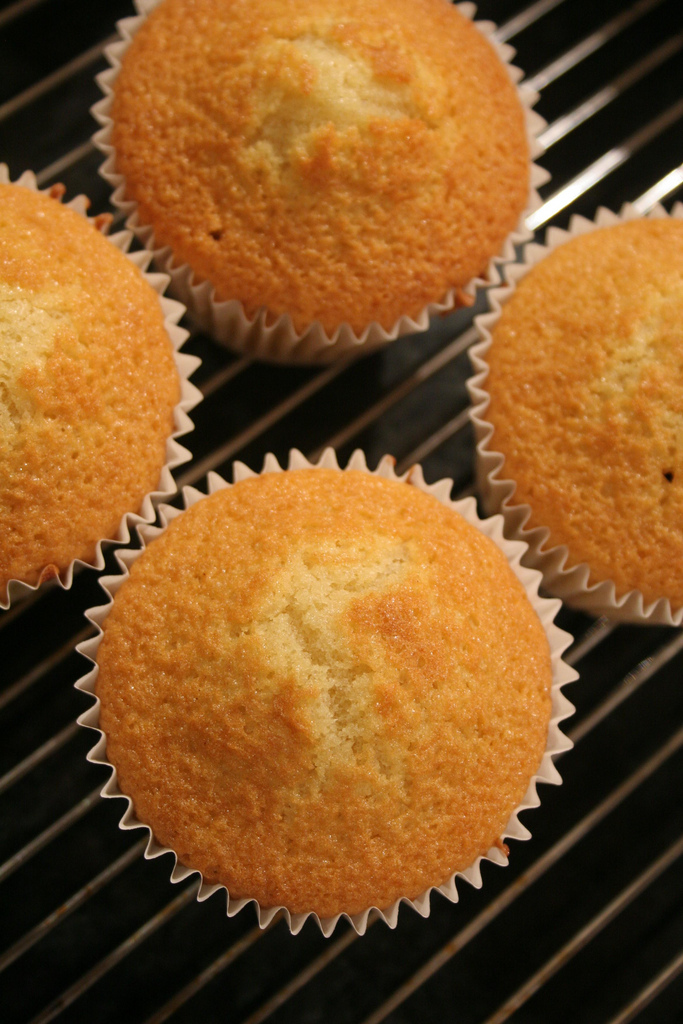 White chocolate & raspberry cupcakes, un-iced III
