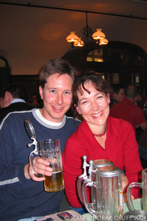 Couple drinking beer in Munich