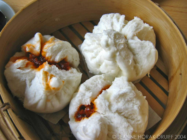 Char siu pork buns