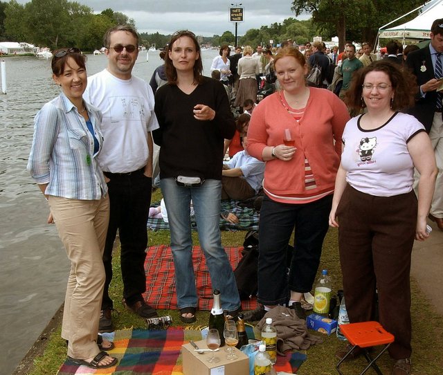 Henley picnic group picture