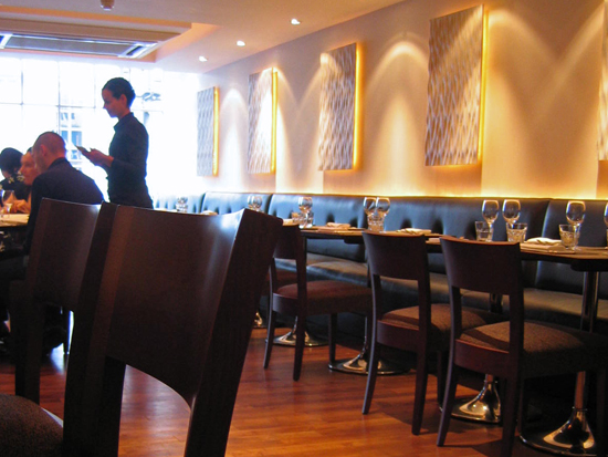 Arbutus restaurant room