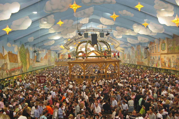 Munich-Oktoberfest-Hacker-Pschorr-tent © J Horak 2019