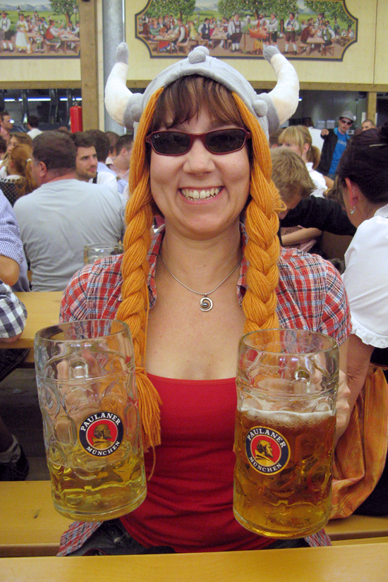 Munich-Oktoberfest-Jeanne © J Horak 2019