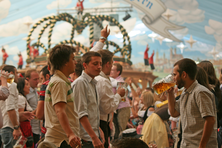 Munich-Oktoberfest-2 © J Horak 2019