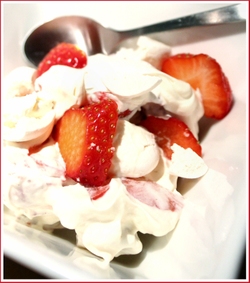 20070920_eton_mess2