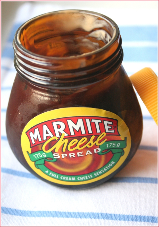 Marmite cheese spread