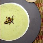 Leek & potato soup: creamy-dreamy & easy-peasy
