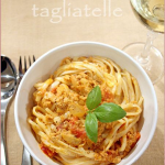 Salmontagliatelle