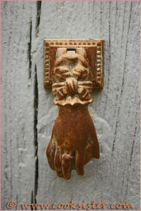 DoorKnocker