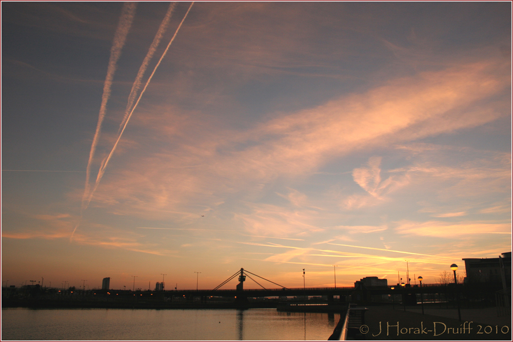 Docklands Jet Trail Sunset © J Horak-Druiff 2009