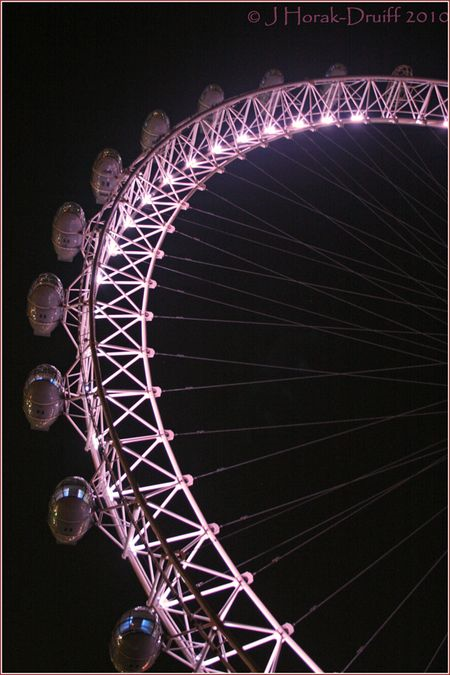 LondonEyeAtNight