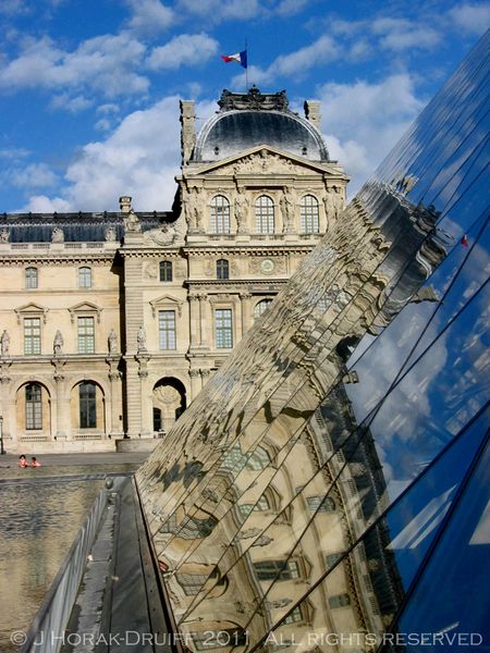 ParisLouvreReflections © J Horak-Druiff 2011