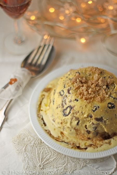 ChristmasPuddingSemiFreddo © J Horak-Druiff 2011