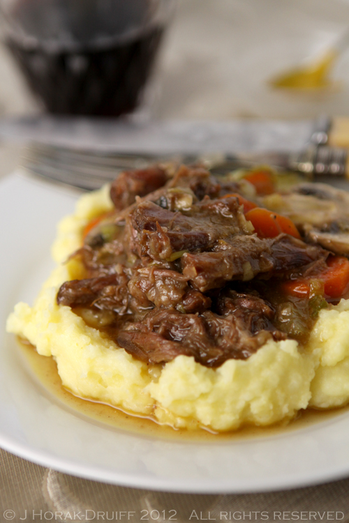 Sous vide oxtail stew title © J Horak-Druiff 2012