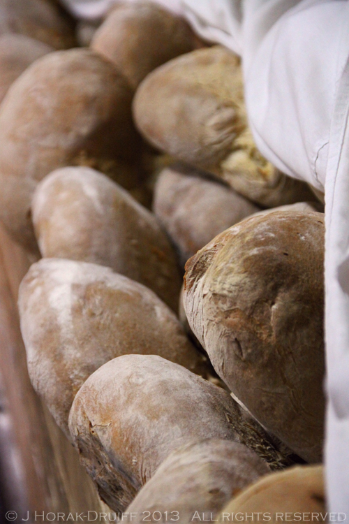 Alentejo Grandola bakery bread © J Horak-Druiff 2013