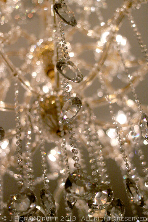 ChiswellStrChandelierDetail © J Horak-Druiff 2013