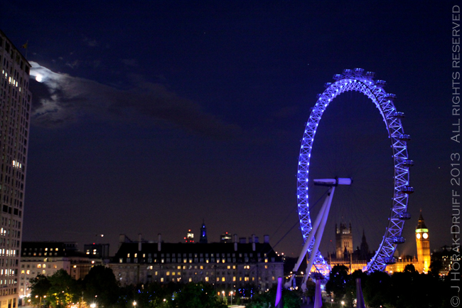 LondonMoonrise © J Horak-Druiff 2013