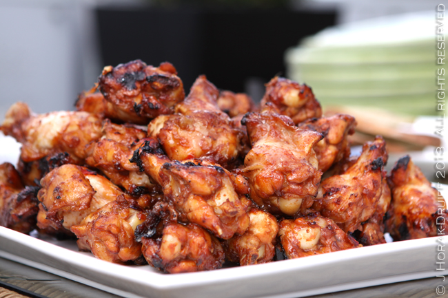 StickyBBQChickenWings © J Horak-Druiff 2013