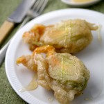 How to make fried stuffed zucchini flowers