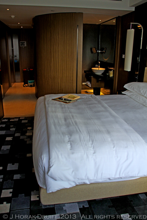 HotelIconBedroom2 © J Horak-Druiff 2013