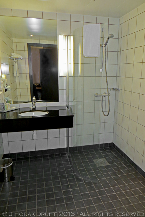 RadissonBluTrysilBathroom © J Horak-Druiff 2014