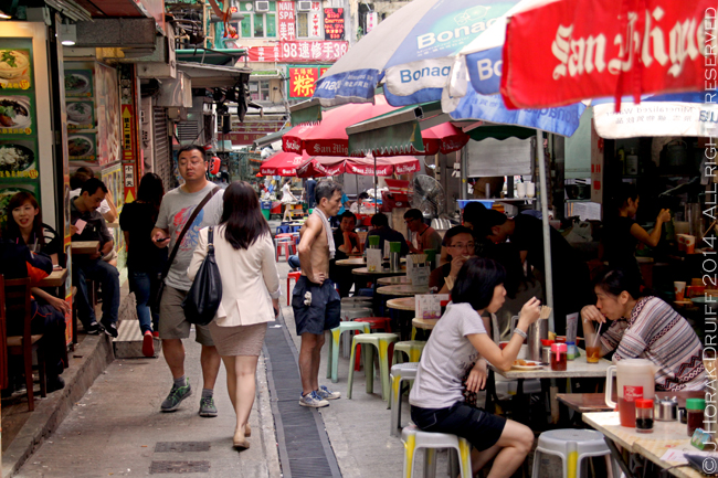 HKfoodietourStreetScene © J Horak-Druiff 2014