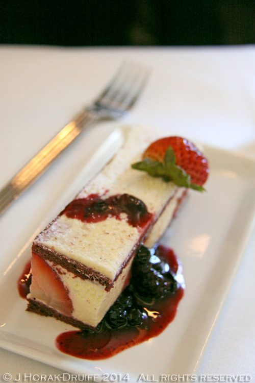 SingaporeAirlinesBusinessClassCheesecake