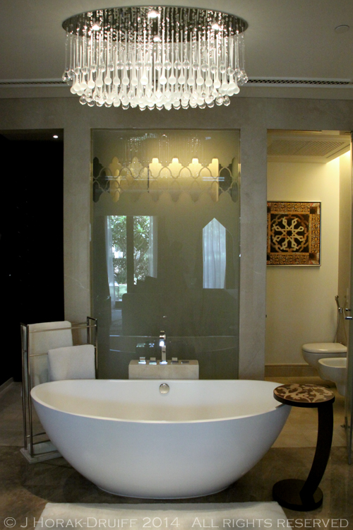 O&OPalmBeachPremiereBathroom1