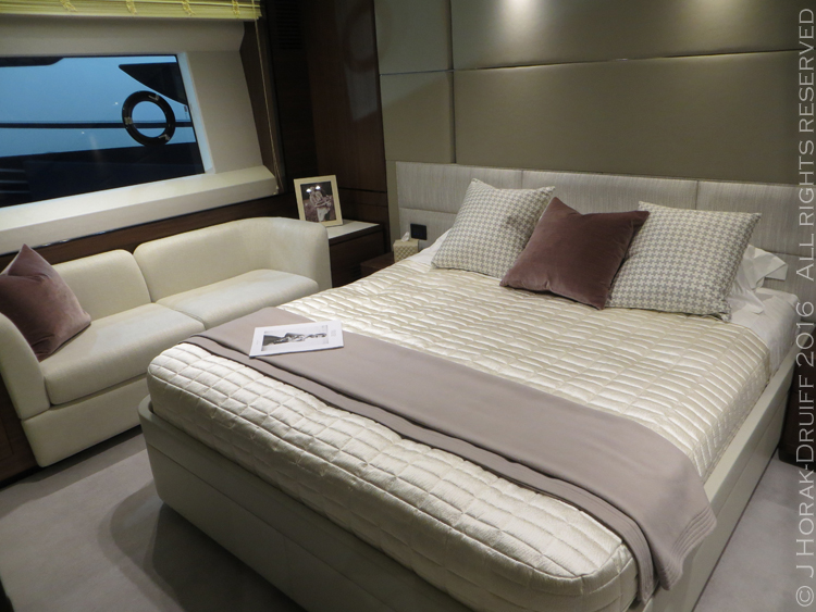 London-Boat-Show-Princess75-MasterSuite