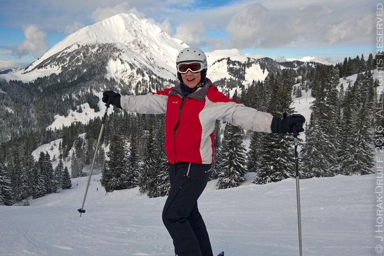 Jeanne-skiing