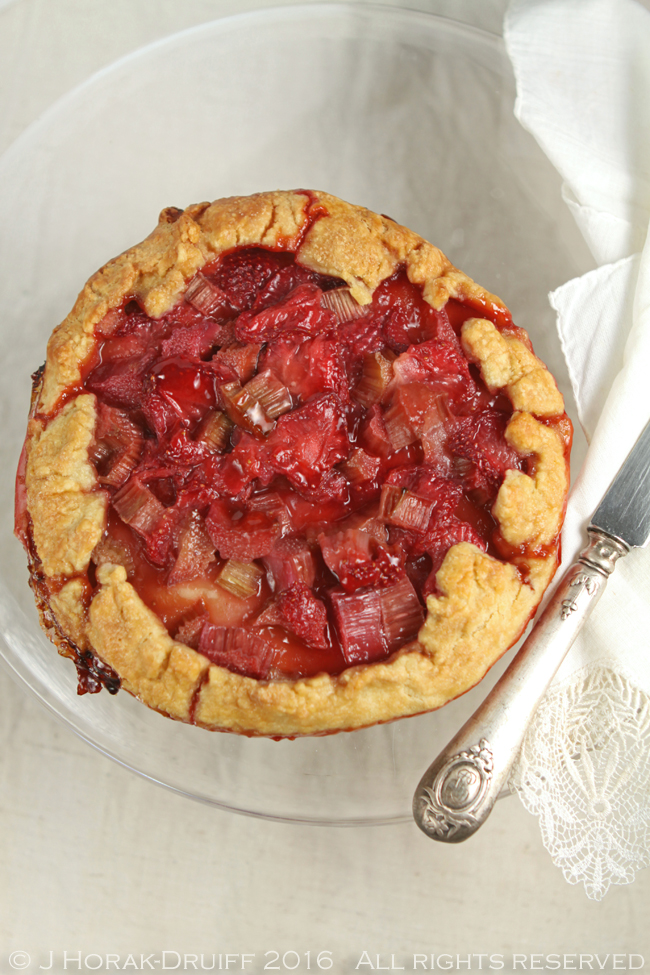 Rhubarb-strawberry-Galette-1