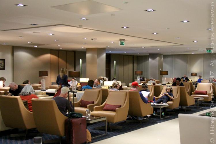 Emirates-Business-Class-Lounge