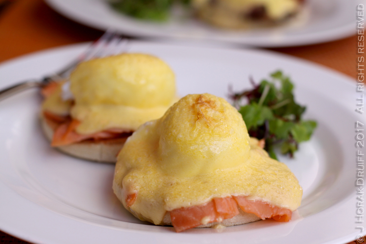 JumeirahBooknBrunchEggsRoyale1