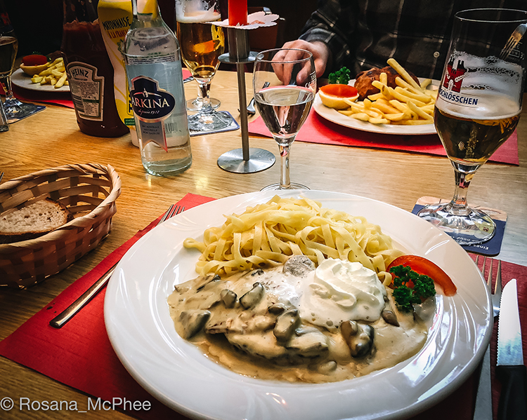 Basel-Eintracht-restaurant-©Rosana_McPhee