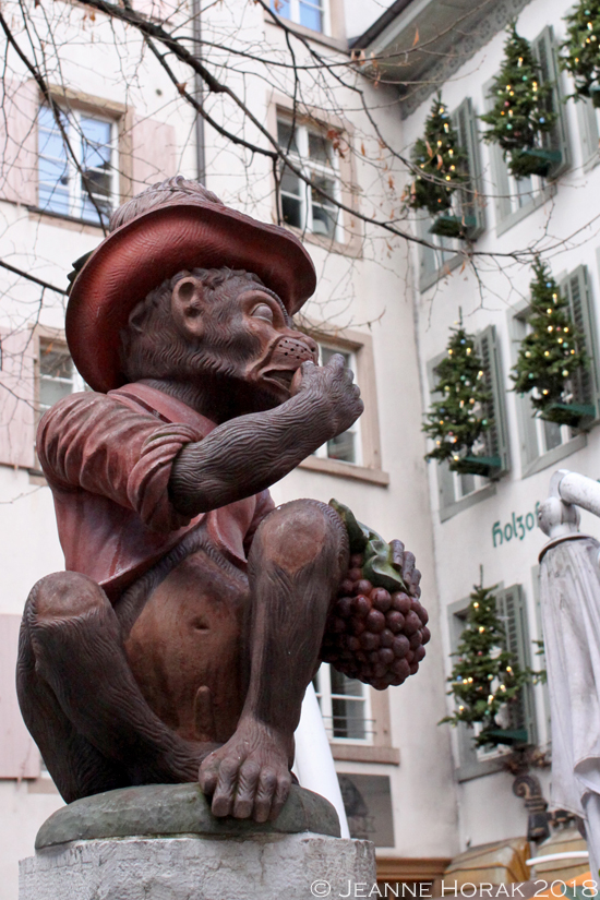Basel-Andreasplatz-Monkey-Fountain 