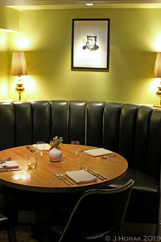 Olive-Tree-Bath-booth 