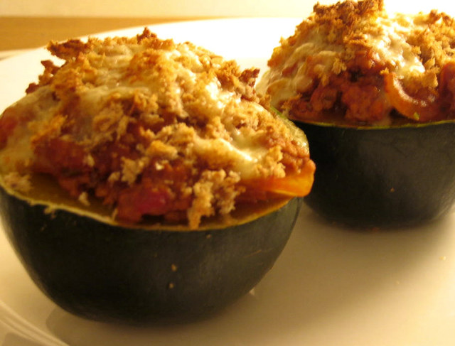 Gem squash stuffed with savoury mince