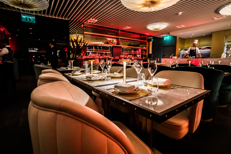 IT restaurant Main Dining Area