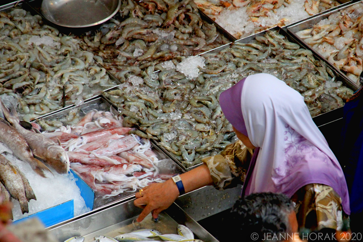 Fresh fish market