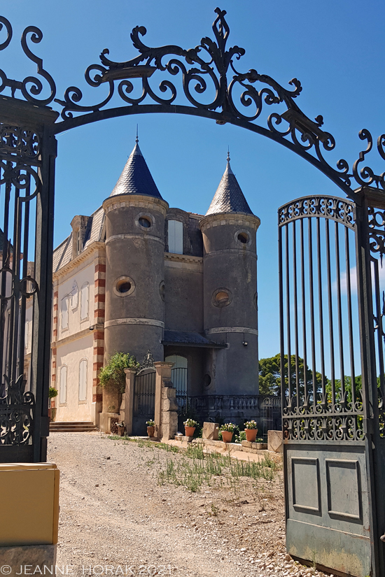 Domaine La Provenquiere entrance