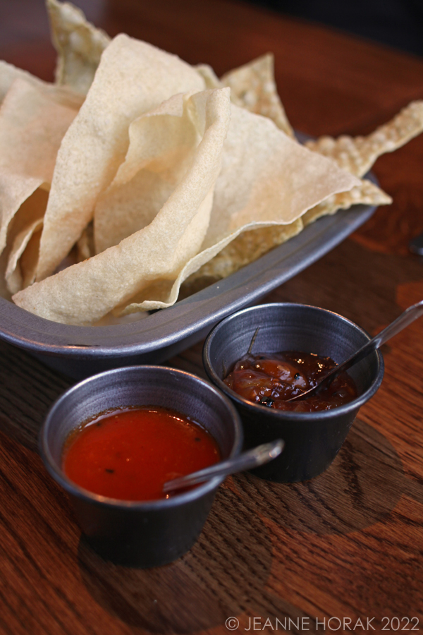 Masalchi papad and chutneys